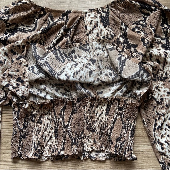 Envy Snake Print Cropped Long Sleeve Top size S - Picture 2 of 5